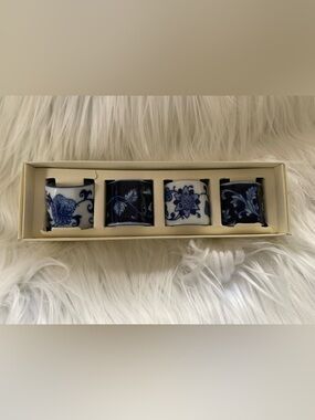 PIER 1  VINTAGE Mandarin Blue porcelain set of (4) napkin holders NIB NWT